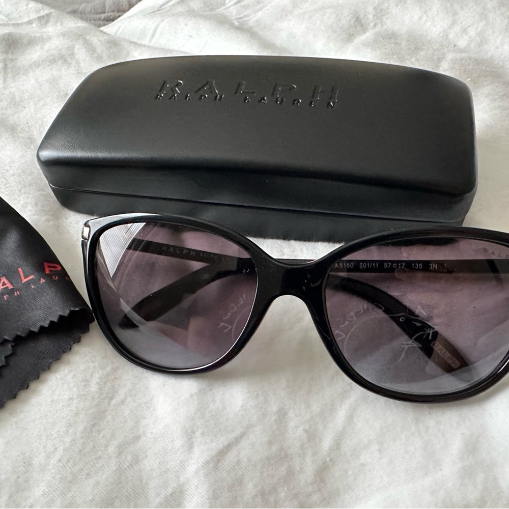 Ralph Lauren sunnies! 🕶️😍